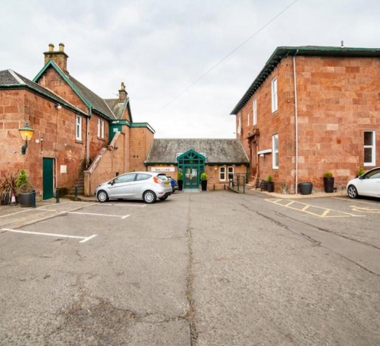 The Redstones Hotel & Restaurant East Kilbride Exterior photo